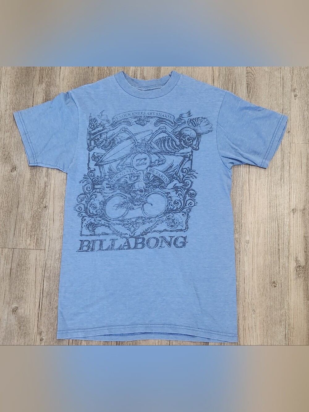 Vintage Billabong T-shirt Men's Small Light Blue Skeleton Surfer